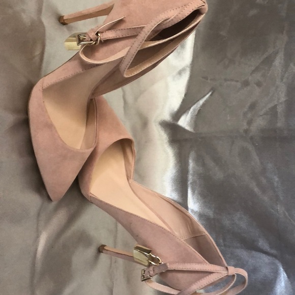 Shoes - Picture 3 of 3